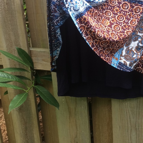 Corvia Top - Picture 5 of 7